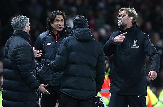 时间：2024.06.24 ： 作者：迪莫 ： 日前，乔·阿尔文为了宣传新电影《善良的种类》通告不断，除了在这部新作中的表现，阿尔文还因他的前女友“霉霉”泰勒·斯威夫特备受关注。